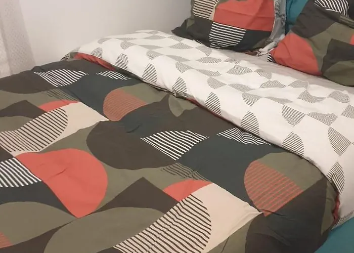 Neuw Calaisis Homestay Calais